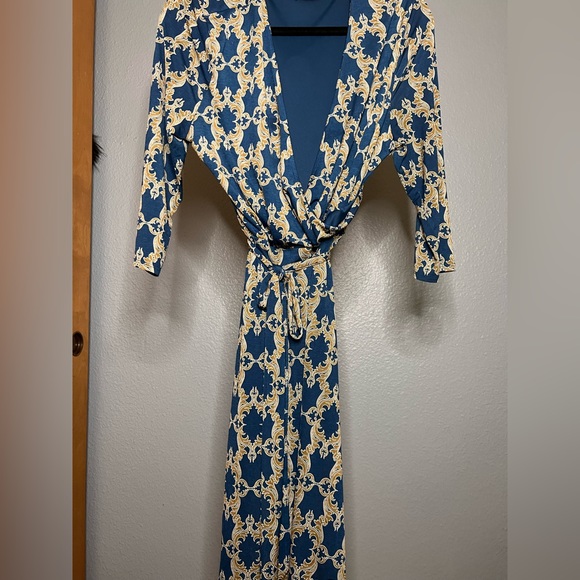 Mix by 41 Hawthorn Renesmee Paisley Wrap Dress. XL - Picture 3 of 7